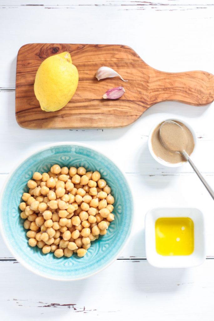 Leckeres und einfaches Hummus Rezept. Klassisches Hummus Rezept, vegan und glutenfrei. #hummus #gesundesessen #vegan