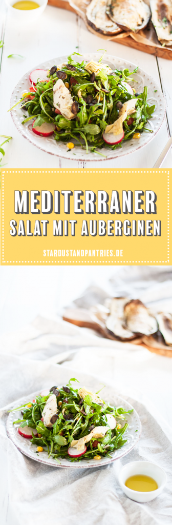Mediterraner Rucola Basilikum Salat mit gerösteten Auberginen. Super leckerer mediterraner Salat. Perfektes Abendessen für heiße Sommertage. Passt super zum Grillfest
