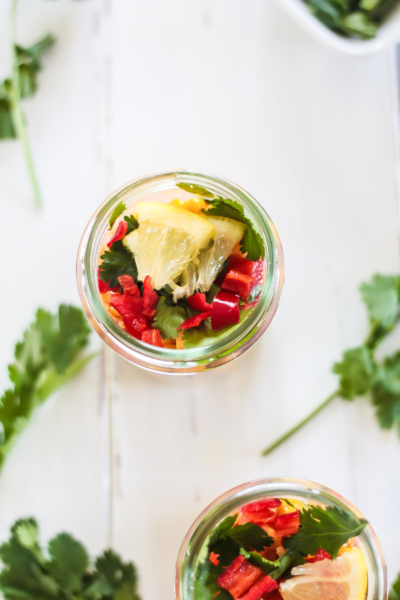 Ein schneller und würziger Maissalat mit frischem Koriander und feiner Chilinote. Ein perfekter Beilagensalat für's Grillfest! #Grillen #Salat #Grillsalat