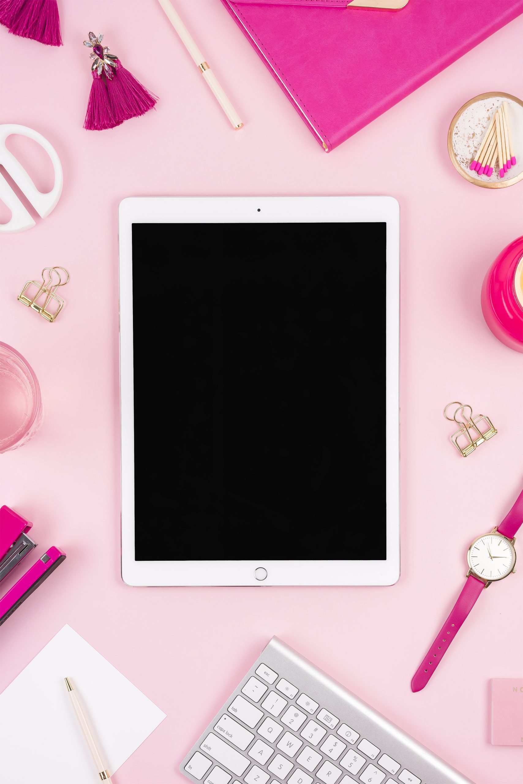 Mehr Zeit durch einen 7-Tage Social Media Detox. Klick dich durch für viele Tipps und Ideen was du stattdessen tun kannst! #selfcare #socialmediadetox #mehrzeit